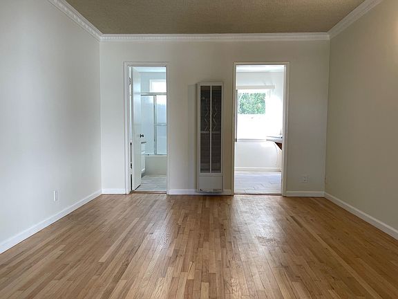3rd image of 12127 1/4 Valleyheart Dr #12127-1/4
