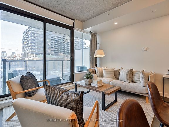 4th image of 461 Adelaide St W #434