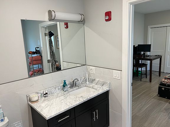 5th image of 140 Overlook Ave APT B2