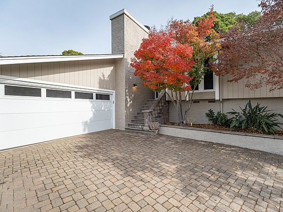 5th image of 24 Fairwood Court
