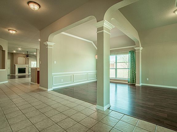 4th image of 10525 Melrose Ln