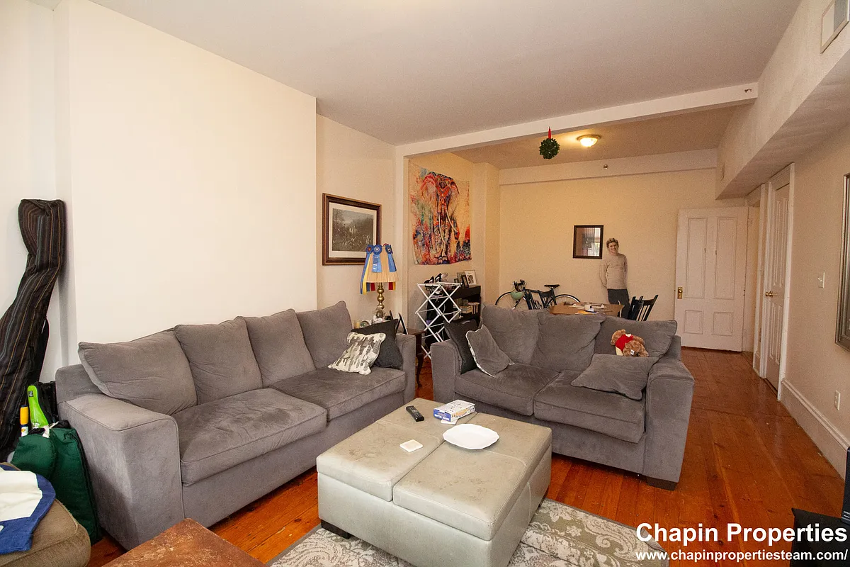 Building Photo - 209 Washington St #4