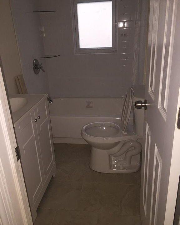 2nd image of 433 Lakeview Ave #1