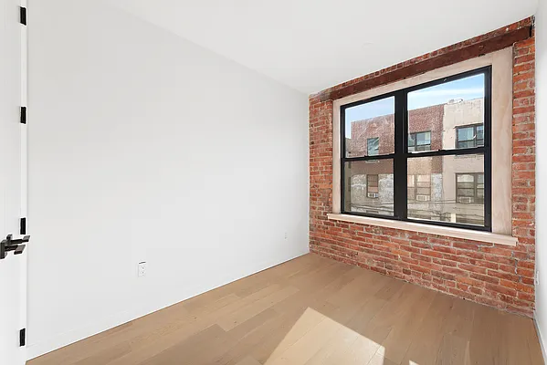 Rented by Fountain Realty Group | media 10