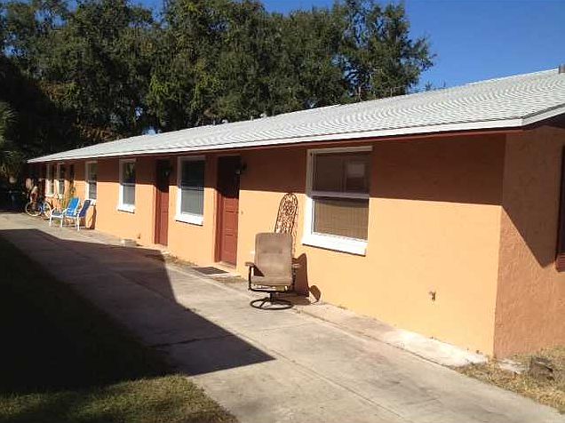 1st image of 712 Bayou Ave APT D