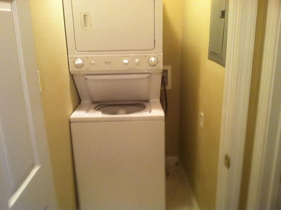 3rd image of 1944 Woodland Ave #A