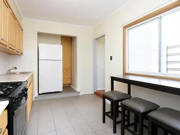 127 Bay 23rd Street image 14 of 31