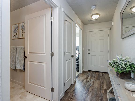 4th image of 795 N Baldner Point Pl