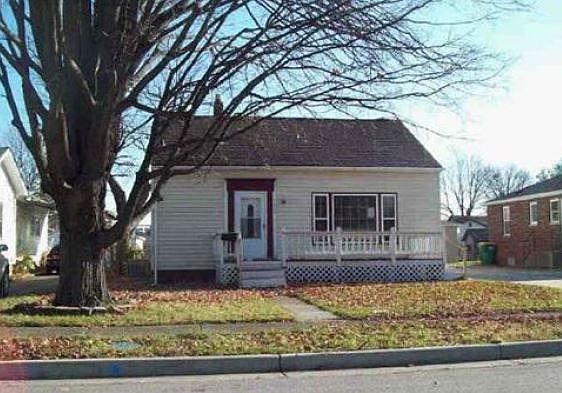 3rd image of 1823 Fisher Ave