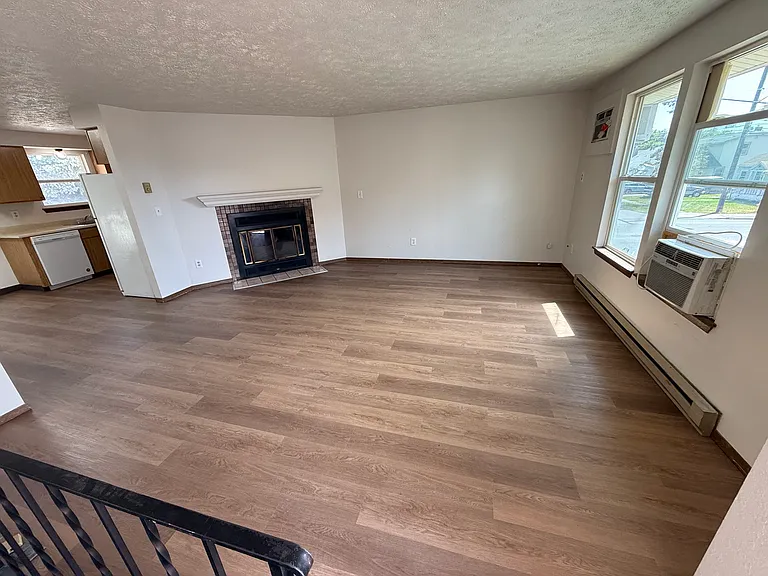 5401 N Crestline St #A — Photo 1