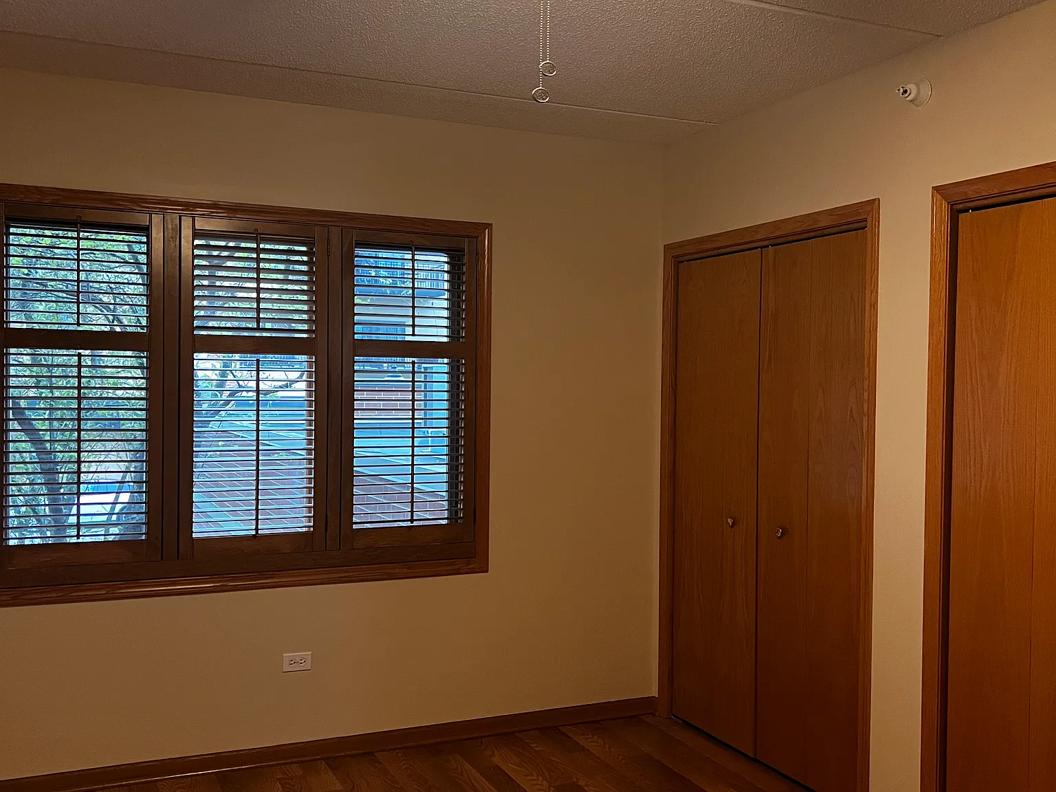 2 bed, 1300 sqft, $2,500 — Photo 4