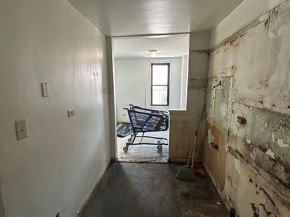 3rd image of 14355 41st Ave #9H