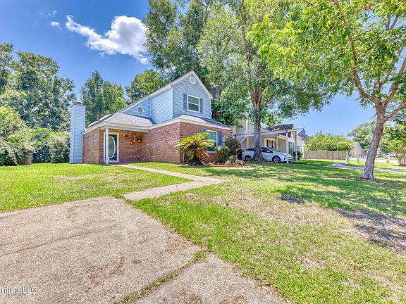 3rd image of 13471 Windridge Dr