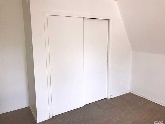 4th image of 2 Glen Ave APT 3R