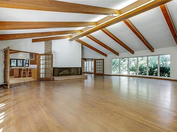 5th image of 7110 Baxtershire Dr