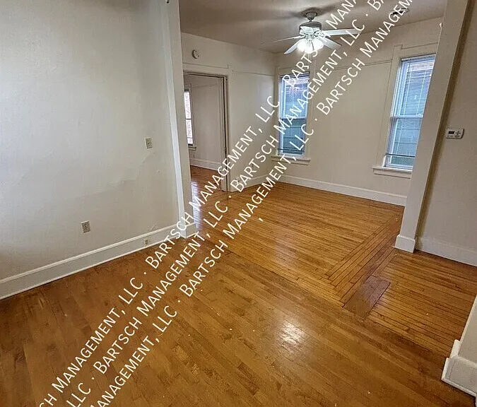 1317 E Albion St — Photo 2