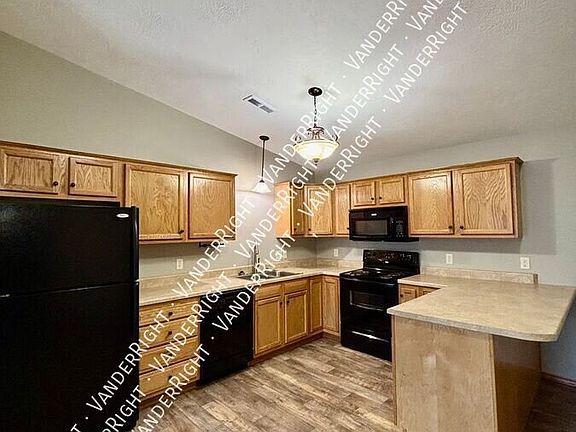 3rd image of 2220 N Devon Ave #203