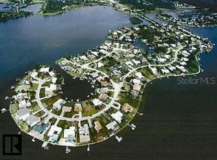 125 Carlyle Dr, Palm Harbor, FL 34683