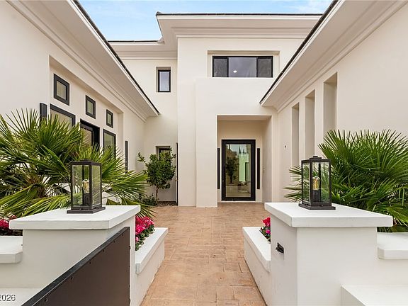 4th image of 204 Luxaire Ct