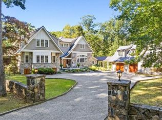 206 Hermits Rd, Irvington, NY 10533