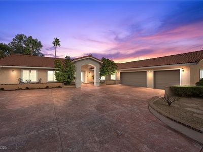 7450 Via Olivero Ave, Las Vegas, NV, 89117