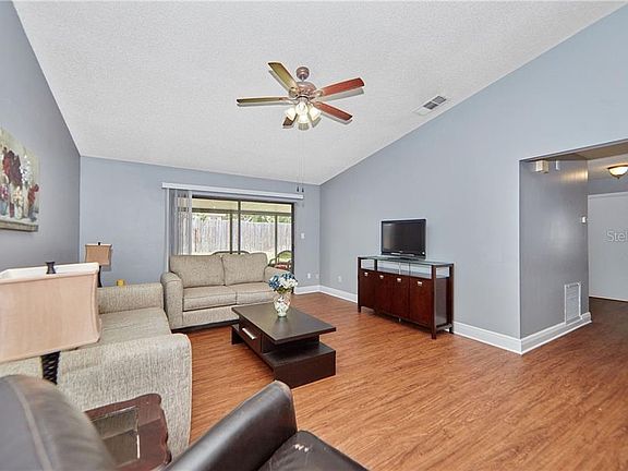 5th image of 1065 Abell Cir