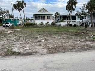 156 Mandalay Rd, Fort Myers Beach, FL 33931