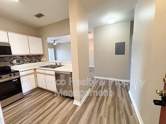 4th image of 6019 Portsdale Pl Unit 202