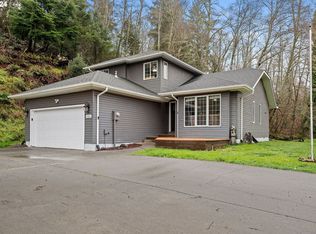 1465 2nd St, Astoria, OR 97103