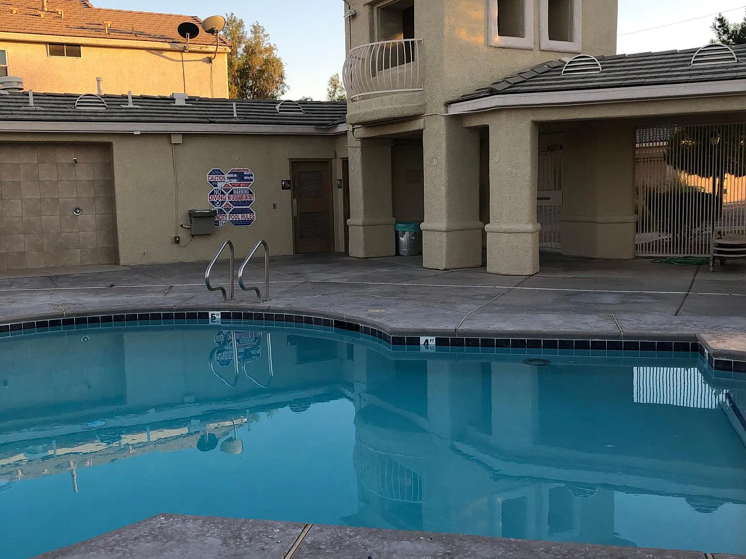 3 bed, 1900 sqft, $2,195 — Photo 2