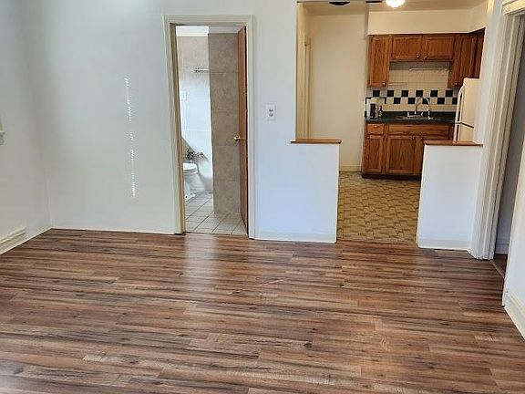 2nd image of 6300 N Kenmore Ave APT G