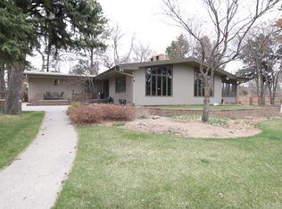 5 Lilac Ln, Aberdeen, SD 57401