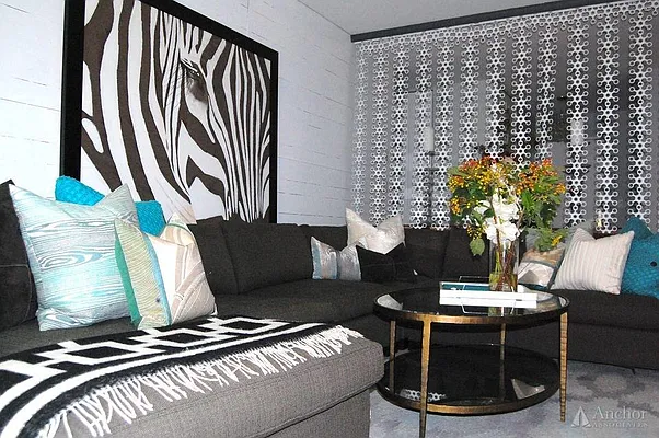 Rented by Anchor Associates | media 11