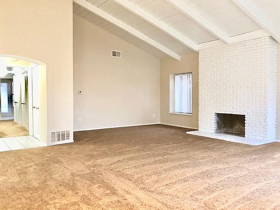 5th image of 8936 La Jolla Scenic Dr N