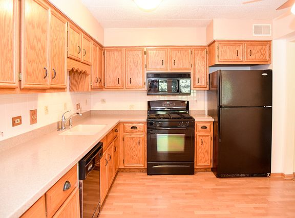 4th image of 5031 Circle Ct APT 209