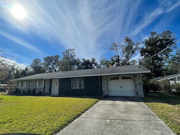 2nd image of 4812 Lynn Oaks Cir