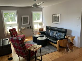 194 S Champlain St #1, Burlington, VT 05401