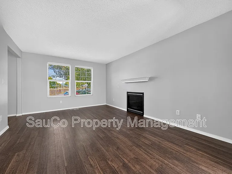 48 S 17th Ct — Photo 4