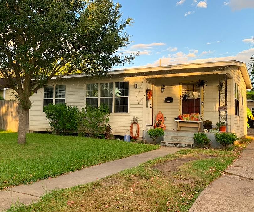 1st image of 4013 Devon Dr