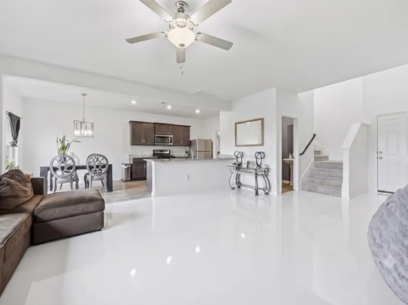 821 Clark Dr, Ferris, TX 75125