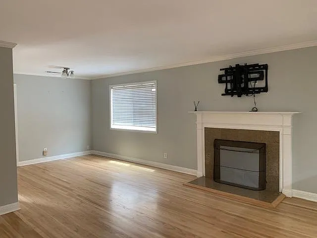 675 Middle Ave — Photo 6
