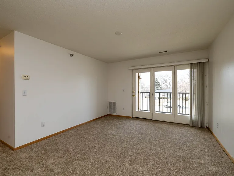 6300 School St — Photo 16