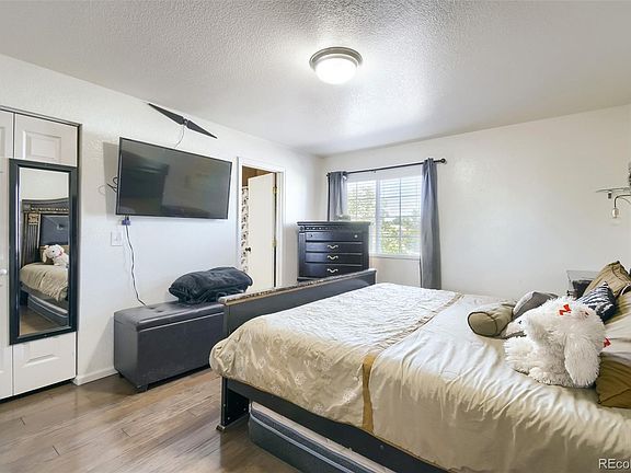 5th image of 18646 E 42nd Avenue