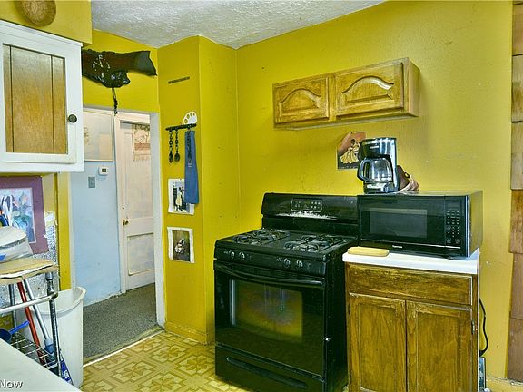 6th image of 216 Federal St NE