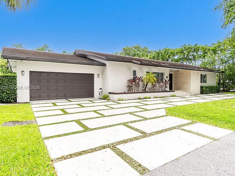 75 S Prospect Dr — Photo 1