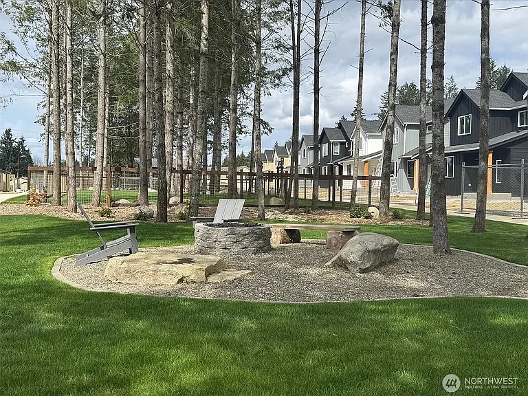Playground
 Greenbelt