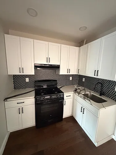 303 Mechanic St #3R Photo 1