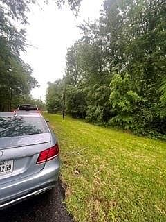 2nd image of 8 White Oak Cir