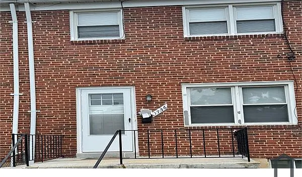 9736 Matzon Rd — Photo 13