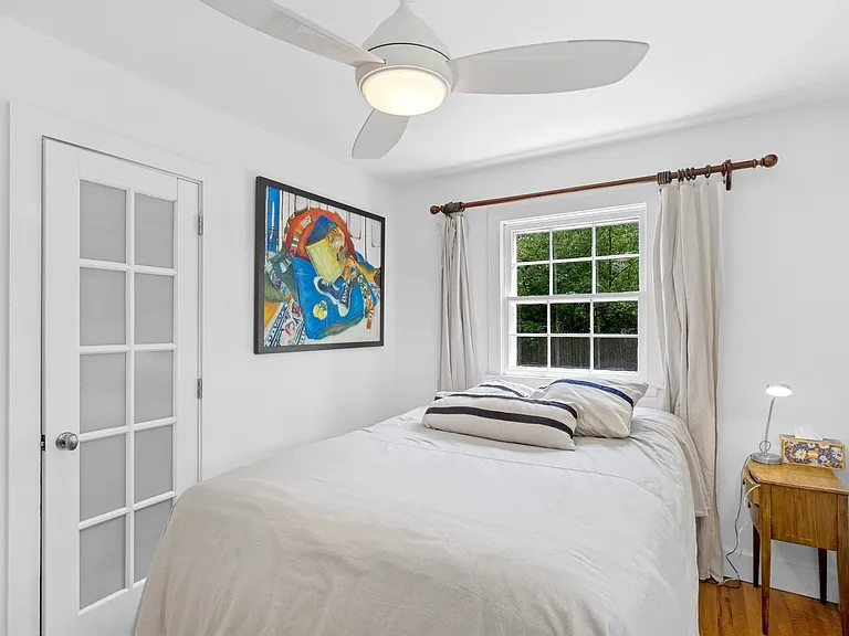 232 Norfolk Dr — Photo 16